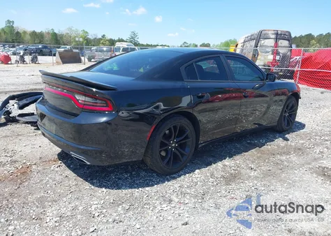 2017 Dodge Charger Se Rwd z USA, uszkodzony, nr VIN 2C3CDXBGXHH643102